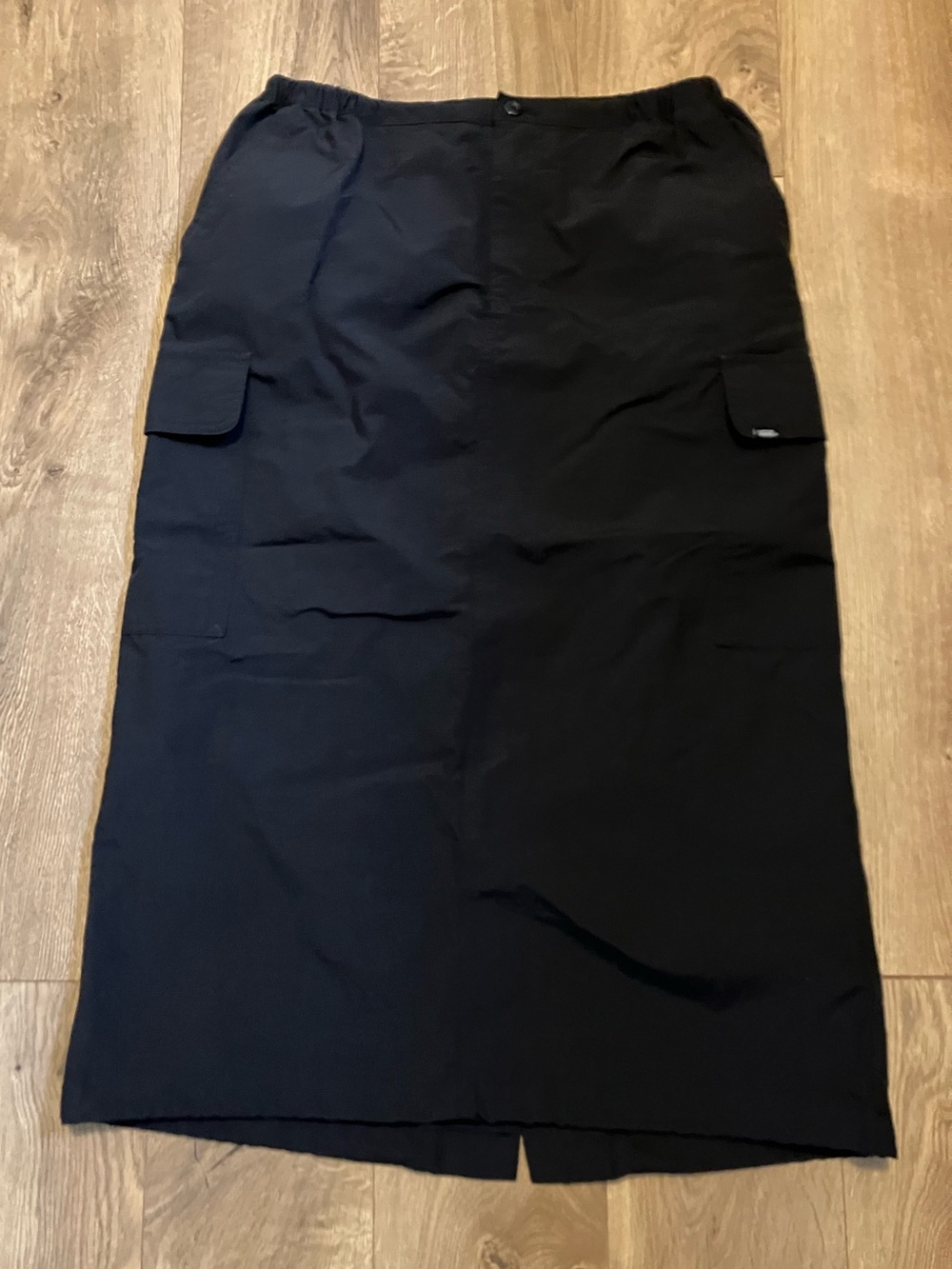 Vans Mid Length Nylon Skirt